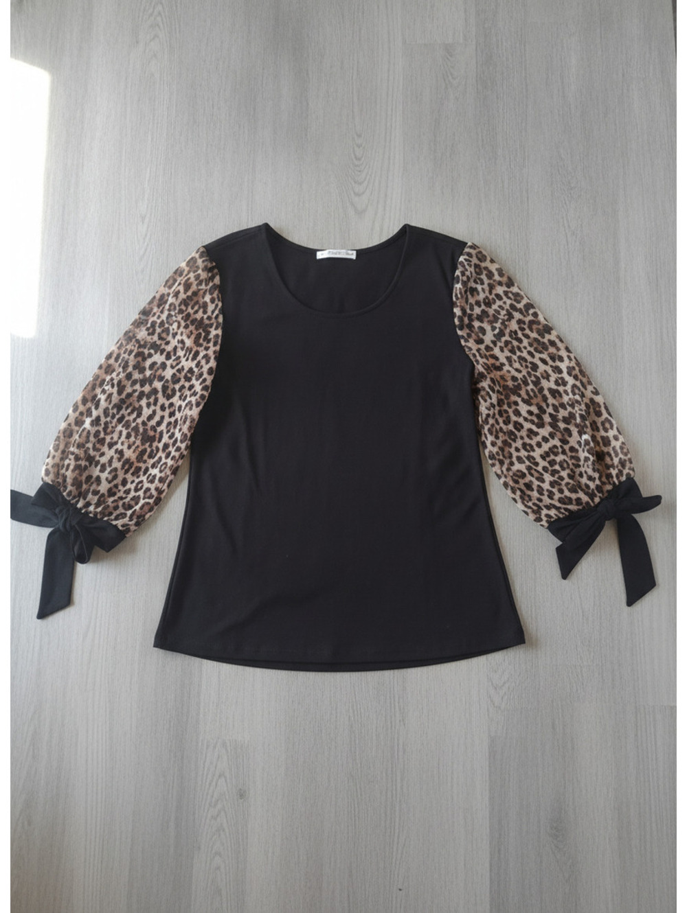 FLT Studio Black Long Sleeve Top with Leopard Print Chiffon Sleeves XL